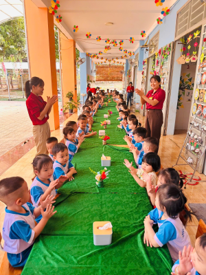 TRƯỜNG MẦM NON TÂN LỢI TỔ CHỨC HOẠT ĐỘNG TRÃI NGHIỆM “ TIỆC BUFFET CỦA BÉ” NĂM HỌC 2025-2026.