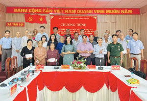 Xã Tân Lợi gặp mặt, biểu dương chức sắc, chức việc tôn giáo và người có uy tín tiêu biểu năm 2026