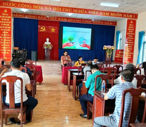 XÃ TÂN LỢI TỔ CHỨC HƯỚNG DẪN QUY ĐỊNH VỀ BẢO VỆ MÔI TRƯỜNG, ĐẤT ĐAI, XÂY DỰNG VÀ TÀI NGUYÊN NƯỚC ĐỐI VỚI CÁC CƠ SỞ CHĂN NUÔI