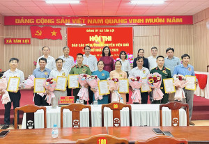 Hội thi Báo cáo viên, tuyên truyền viên giỏi xã Tân Lợi lần thứ I- Đổi mới cách truyền tải Nghị quyết