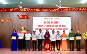 Xã Tân Lợi tổ chức Hội nghị sơ kết 01 năm thực hiện mô hình tổ chức chính quyền địa phương 02 cấp