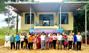 TRUNG TÂM PHỤC VỤ HÀNH CHÍNH CÔNG TỔ CHỨC CHƯƠNG TRÌNH “THỨ BẢY VỀ VỚI NHÂN DÂN” TẠI ẤP CÂY CẦY