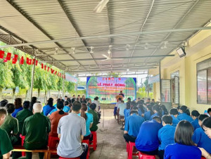 RA QUÂN HƯỞNG ỨNG PHONG TRÀO THI ĐUA "TOÀN DÂN CHUNG TAY BẢO VỆ MÔI TRƯỜNG, VÌ MỘT VIỆT NAM XANH - SẠCH - ĐẸP"