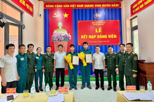 CHI BỘ QUÂN SỰ XÃ TÂN LỢI TỔ CHỨC LỄ KẾT NẠP ĐẢNG VIÊN