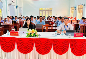 XÃ TÂN LỢI THAM DỰ HỘI NGHỊ QUÁN TRIỆT CÁC NGHỊ QUYẾT, QUY ĐỊNH, KẾT LUẬN CỦA HỘI NGHỊ TRUNG ƯƠNG 4 KHÓA XIV