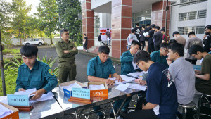 XÃ TÂN PHÚ TỔ CHỨC KHÁM SỨC KHỎE NGHĨA VỤ QUÂN SỰ VÀ THỰC...