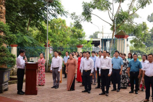 XÃ TÂN QUAN TRANG TRỌNG TỔ CHỨC LỄ DÂNG HƯƠNG TƯỞNG NIỆM CÁC ANH HÙNG LIỆT SĨ NHÂN DỊP QUỐC KHÁNH 2/9
