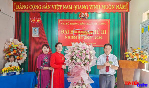 UVBTV Đảng uỷ, Chủ tịch UBMTTQ Việt Nam xã Tân Tiến dự và chỉ đạo Đại hội  chi bộ Trường Mẫu giáo Ánh Dương lần thứ III, nhiệm kỳ 2025-2030