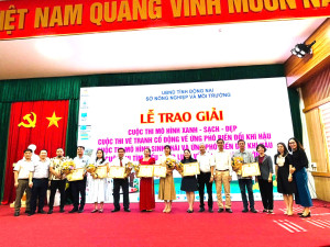 LỄ TRAO GIẢI CÁC CUỘC THI VỀ BẢO VỆ MÔI TRƯỜNG VÀ ỨNG PHÓ...