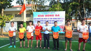 TỔ CHỨC GIẢI BÓNG ĐÁ 5 NGƯỜI CHÀO MỪNG 81 NĂM NGÀY THÀNH LẬP QUÂN ĐỘI NHÂN DÂN VIỆT NAM - CHÀO MỪNG ĐẠI HỘI ĐẠI BIỂU TOÀN QUỐC