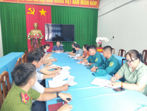 TỔ GIÚP VIỆC UBBCXÃ THANH SƠN HỌP TRIỂN KHAI CÔNG TÁC BẦU CỬ