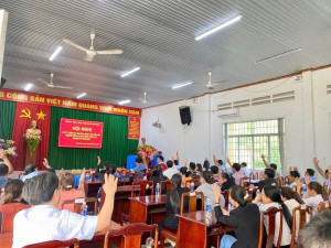 HỘI NGHỊ LẤY Ý KIẾN CỬ TRI NƠI CÔNG TÁC ĐỐI VỚI NGƯỜI ỨNG CỬ ĐẠI BIỂU HĐND XÃ
