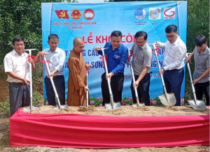 KHỞI CÔNG XÂY DỰNG CẦU DÂN SINH TẠI TỔ 8, ẤP 5, XÃ THANH SƠN