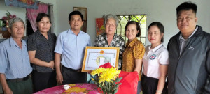UBND XÃ THANH SƠN THĂM HỎI, TẶNG QUÀ, CHÚC THỌ, MỪNG THỌ NGƯỜI CAO TUỔI TRÒN 90 TUỔI NĂM 2026