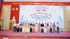 THIỆN HƯNG: KHAI MẠC HỘI THI GIỌNG HÁT HAY GIÁO VIÊN CHÀO MỪNG 20-11