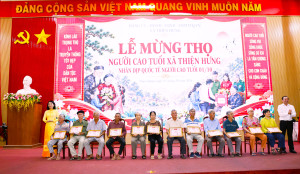 THIỆN HƯNG CHÚC THỌ NGƯỜI CAO TUỔI NHÂN DỊP NGÀY QUỐC TẾ 1-10