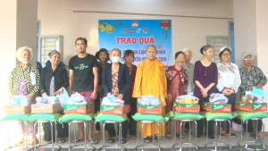 Trao 170 phần quà Tết cho hộ dân có hoàn cảnh khó khăn