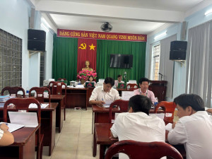 BAN ĐẠI DIỆN HĐQT NGÂN HÀNG CHÍNH SÁCH XÃ HỘI XÃ THỐNG NHẤT KIỂM TRA, GIÁM SÁT TẠI ĐIỂM GIAO DỊCH GIA TÂN 1