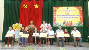 Xã Thống Nhất tổ chức chúc thọ, mừng thọ cho 802 người cao...