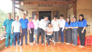 XÃ THỌ SƠN TRIỂN KHAI MÔ HÌNH “GÕ CỬA TỪNG NHÀ”: HỖ TRỢ...