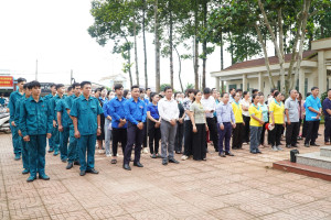 Thuận Lợi tổ chức Lễ phát động phong trào thi đua “Chỉnh trang xanh hóa nông thôn” trên địa bàn xã năm 2025