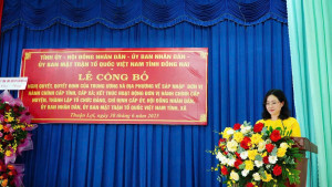 Công bố các Quyết định về tổ chức bộ máy và nhân sự xã Thuận Lợi