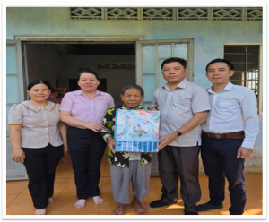 Phòng giao dịch Ngân hàng Chính sách Xã hội Đồng Phú, tri ân người có công với cách mạng, nhân kỉ niệm 78 năm ngày Thương binh liệt sỹ (27/7/1947 -27/7/2025)