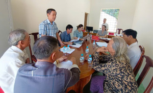 Bí thư Đảng ủy, Chủ tịch HĐND xã Thuận Lợi Bùi Thị Minh Thúy tiếp công dân định kỳ