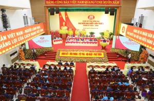 Khai mạc phiên làm việc đầu tiên Đại hội đại biểu Đảng bộ tỉnh lần thứ I