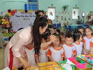 Trường mầm non Thuận Phú tổ chức hội giảng STEAM chào mừng Ngày Nhà giáo Việt Nam 20/11