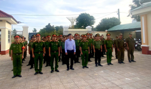 Công an xã Thuận Lợi tổ chức Lễ phát động Phong trào thi đua “Ba nhất: Kỷ luật nhất - Trung thành nhất - Gần dân nhất”