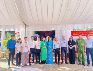 Phó Bí thư Thường trực Tỉnh ủy Tôn Ngọc Hạnh kiểm tra công tác bầu cử tại xã Thuận Lợi