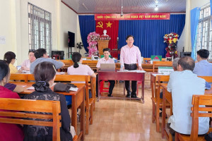 LÃNH ĐẠO CHI NHÁNH NGÂN HÀNG CHÍNH SÁCH XÃ HỘI THÀNH PHỐ ĐỒNG NAI, THĂM VÀ LÀM VIỆC TẠI ĐIỂM GIAO DỊCH THUẬN LỢI.