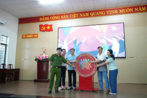 THUẬN LỢI HƯỞNG ỨNG LỄ MÍT TINH TRỰC TUYẾN TOÀN QUỐC VÀ PHÁT ĐỘNG PHONG TRÀO “CHUNG MỘT QUYẾT TÂM XÂY DỰNG XÃ, PHƯỜNG, ĐẶC KHU KHÔNG MA TÚY” NĂM 2026