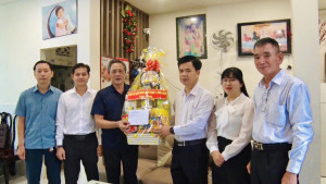 Đoàn do Đồng chí Lâm Tấn Khải - Phó Bí thư Thường trực Đảng ủy phường Trấn Biên làm trưởng đoàn.