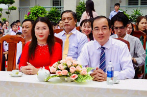 Trường THCS Nguyễn Bỉnh Khiêm tổ chức Lễ kỷ niệm 80 năm truyền thống ngành giáo dục và khai giảng năm học mới 2025-2026