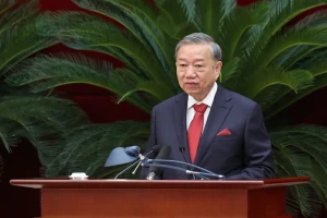 Tổng Bí thư Tô Lâm phát biểu khai mạc Hội nghị lần thứ 13, Ban Chấp hành Trung ương Đảng khóa XIII. Ảnh VGP/Nhật Bắc