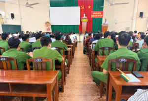 Khai giảng lớp bồi dưỡng nhận thức về Đảng