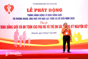 Phó Giám đốc Sở Nội vụ tỉnh Đồng Nai Hà Thanh Tùng phát biểu tại lễ phát động. Ảnh: My Ny