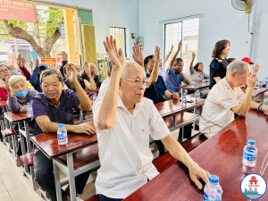 Cử tri khu phố Tân Lại, phường Trấn Biên biểu quyết đồng ý giới thiệu người ứng cử đại biểu Quốc hội khóa XVI và đại biểu HĐND các cấp, nhiệm kỳ 2026-2031