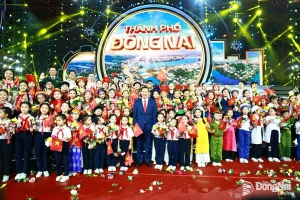 [Ảnh] Lễ công bố Nghị quyết của Quốc hội về thành lập thành phố Đồng Nai