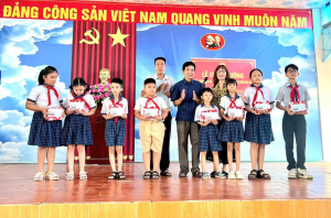 Hội Khuyến Học Các Khu Phố Phường Trấn Biên Đồng Loạt Tổ Chức Tuyên Dương, Khen Thưởng Học Sinh Tiêu Biểu Năm Học 2025 – 2026