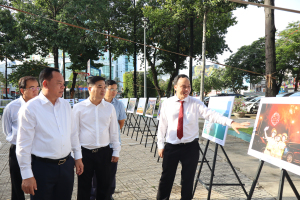 Khai mạc triển lãm ảnh, tổng kết và trao giải cuộc thi ảnh báo chí “Khoảnh khắc Đồng Nai” tại phường Trấn Biên