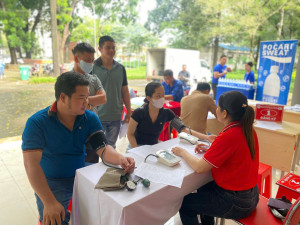 Hiến máu nhân đạo