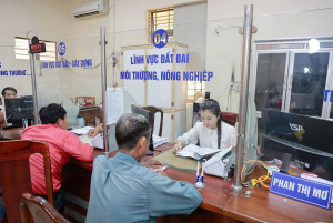 Trung tâm phục vụ hành chính công xã Trảng Bom: nâng cao hiệu quả phục vụ người dân và doanh nghiệp trong lĩnh vực đất đai