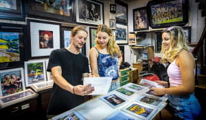 Chính phủ miễn thị thực cho công dân 12 nước