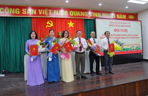 Công bố Quyết định thành lập 19 Chi bộ Trường học và Chi bộ Trạm y tế trực thuộc Đảng bộ xã Trảng Bom
