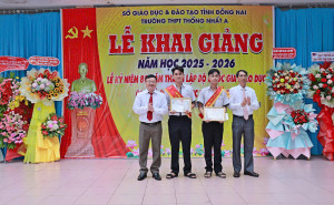 Không khí khai giảng năm học mới tại xã Trảng Bom