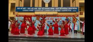 tiết mục văn nghệ tham gia Hội diễn văn nghệ chào mừng Ngày Nhà giáo Việt nam tại trường THCS Hùng Vương xã Trảng Bom