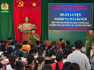 Huấn luyện nghiệp vụ PCCC&CNCH cho các cơ sở giáo dục trên địa bàn